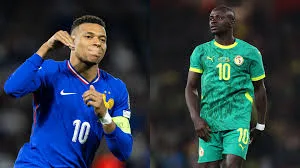 Info Pemain Sepak Bola Terpanas Hari Ini: Transfer, Cedera, dan Statistik Menarik